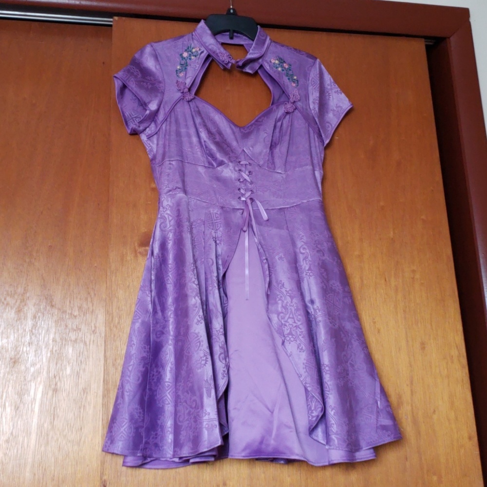 Hot Topic Alice in Wonderland Brocaded Dress